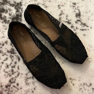 Toms Lace Slip Ons